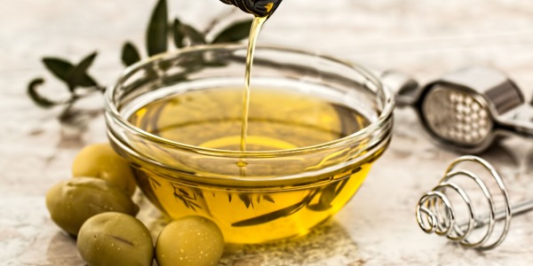 Grassi vegetali non idrogenati: lasciamoli sugli scaffali!